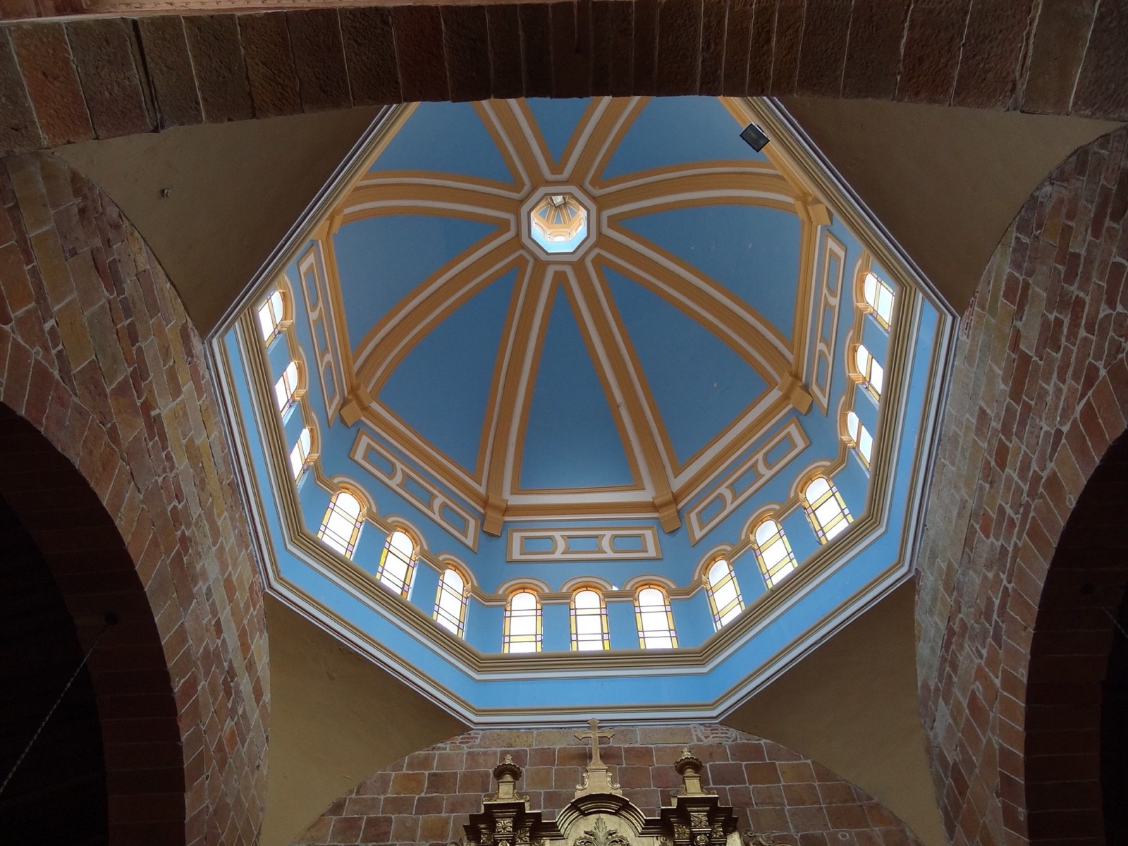 Ocho lados de luz